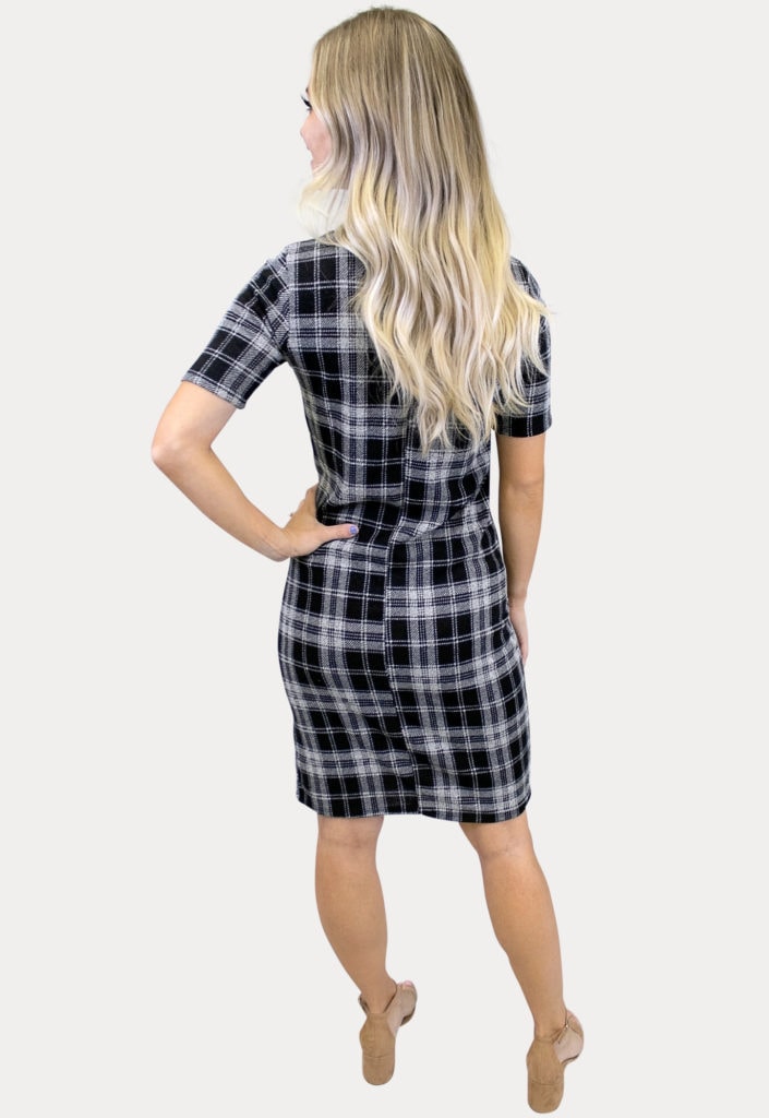 short sleeve plaid maternity dress