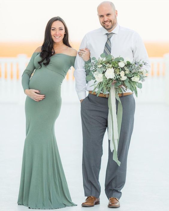 15 Breathtaking Formal Maternity Dresses For Your Next Special