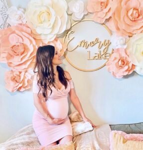 Off the Shoulder Sweetheart Maternity Dress with Short Sleeves in Blush Pink